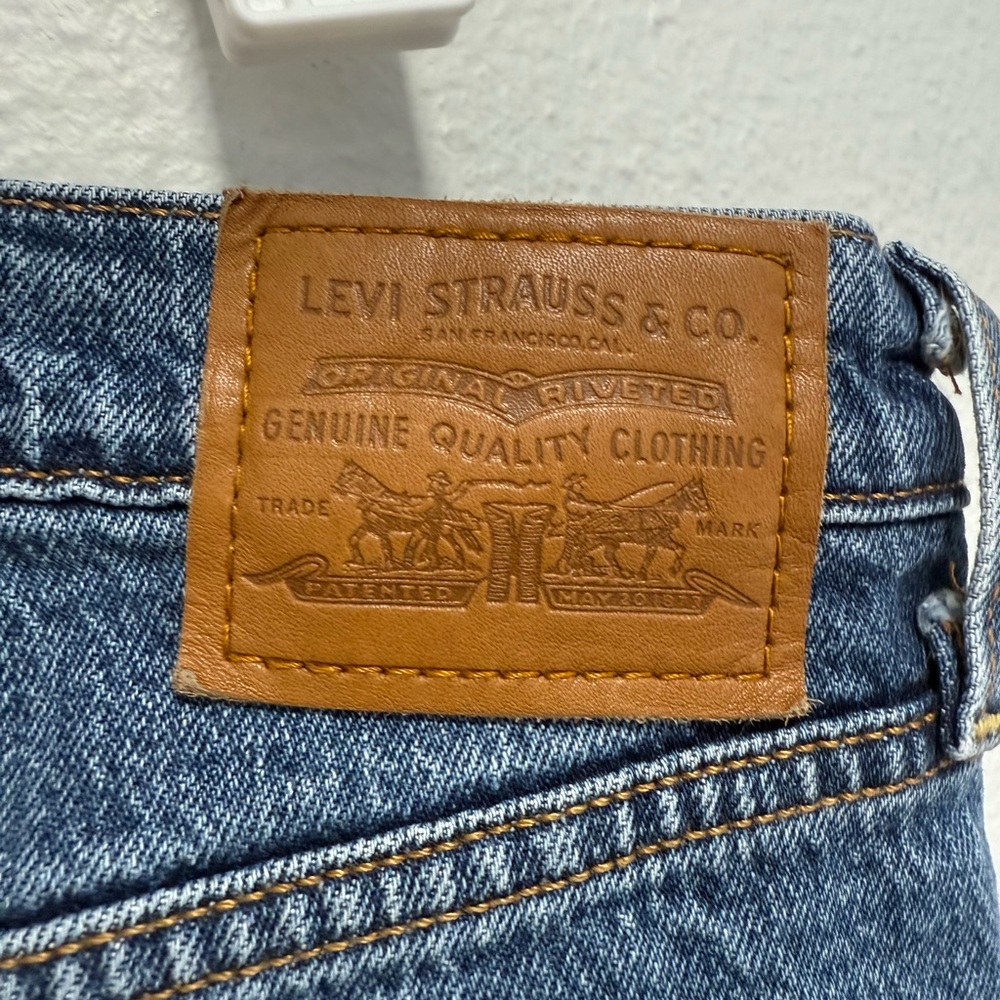 Levi’s Ribcage Straight Dark Wash Jeans Size 28 - Picture 8 of 11